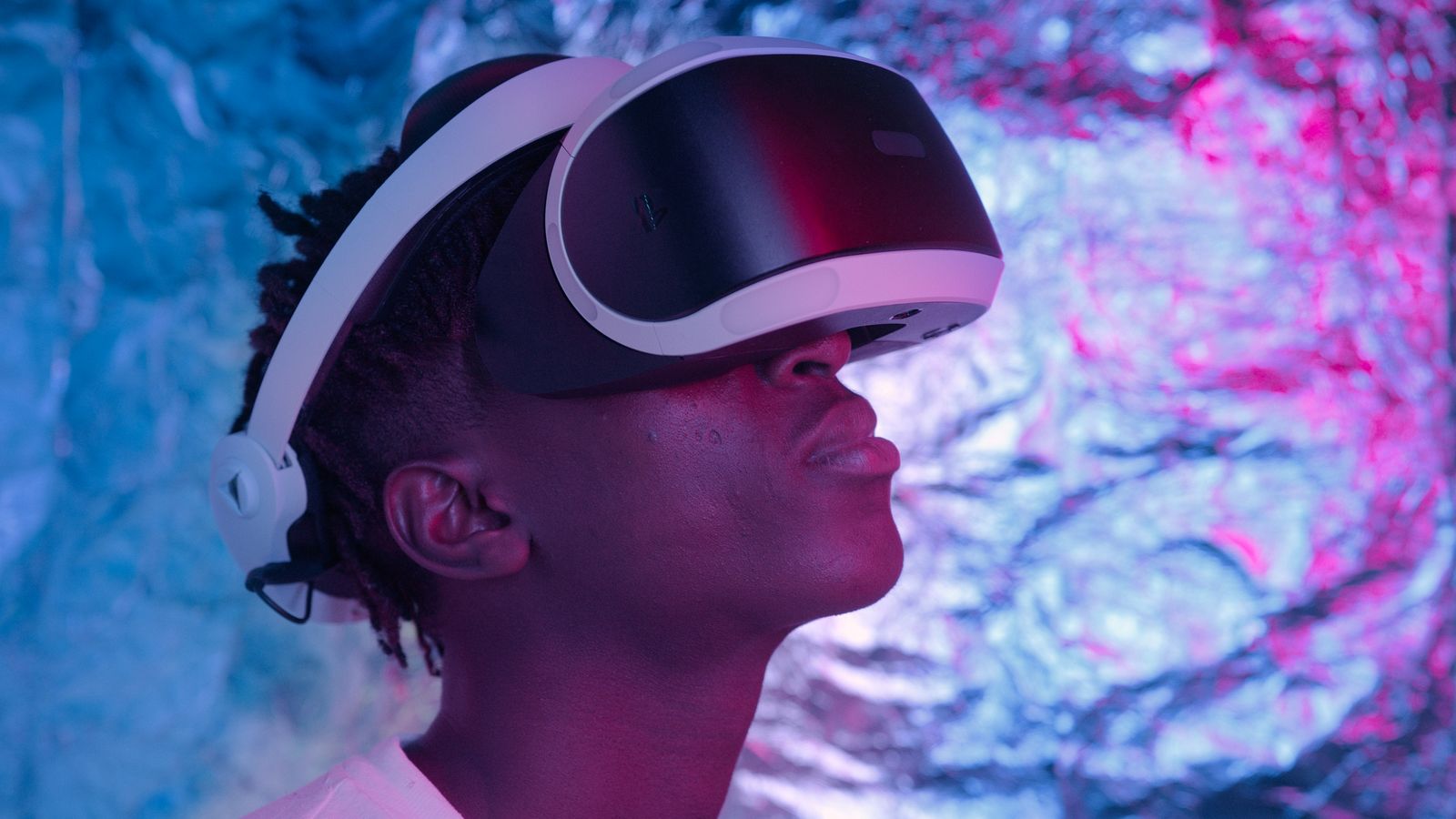 Person using immersive wearable glasses technology